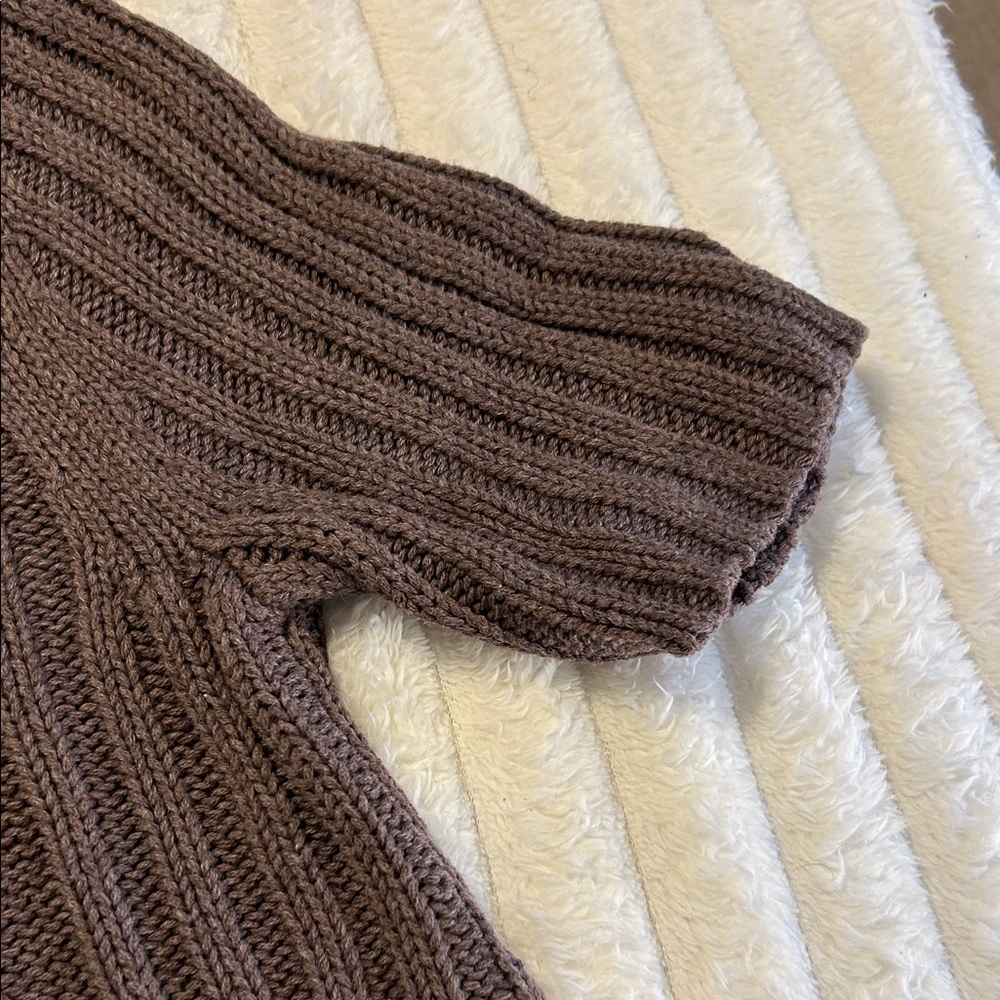 Vintage Aeropostale Brown Cable-Knit Short Sleeve Cardigan - Picture 4 of 11